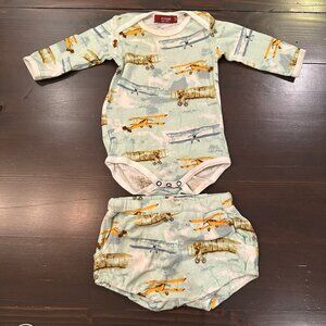 ✨ MilkBarn Baby Set – Airplane Print Bodysuit + Bloomer Shorts ✨ 👶 Size: 3–6 Mo